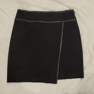 White House Black Market Skirt Womens Sz 8 Boot Mini Skirt Black